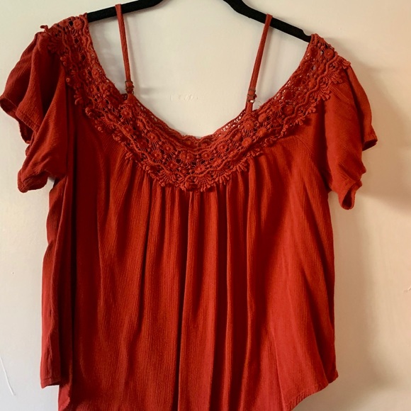 Off The Shoulder Blouse - Picture 1 of 2